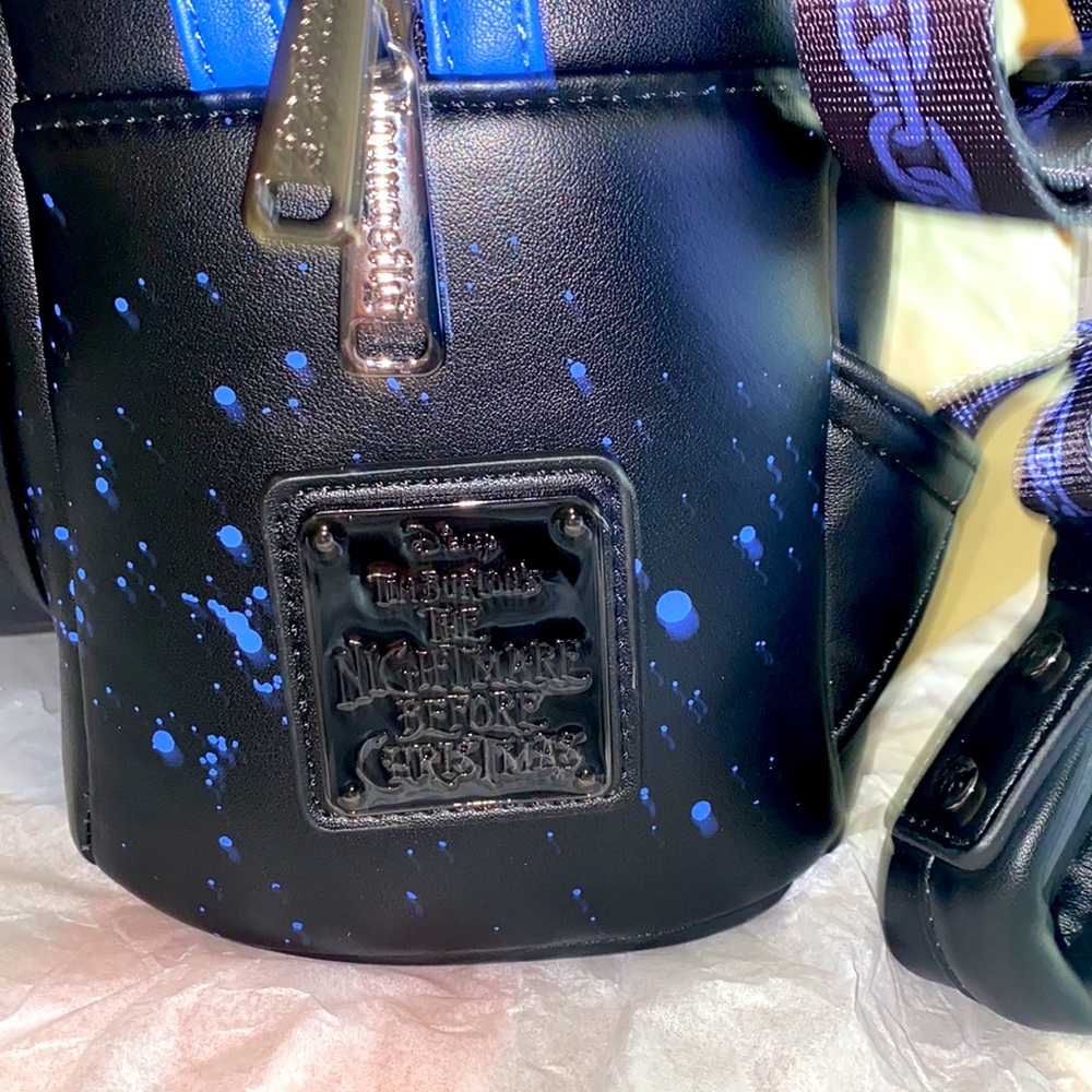 Loungefly Oogie Boogie(Moving roulette) Mini backpack! BNIB !π€ππππππ²π - Picture 14 of 15